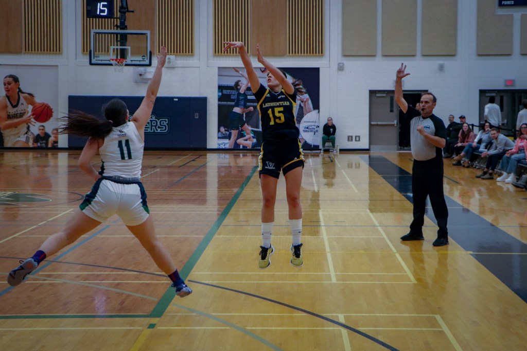 Previewing the Gee-Gees and Voyageurs